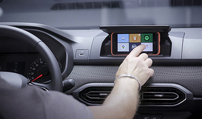 Stāsts: jaunais Dacia Sandero – viedtālrunis kā automašīnas multivides ekrāns